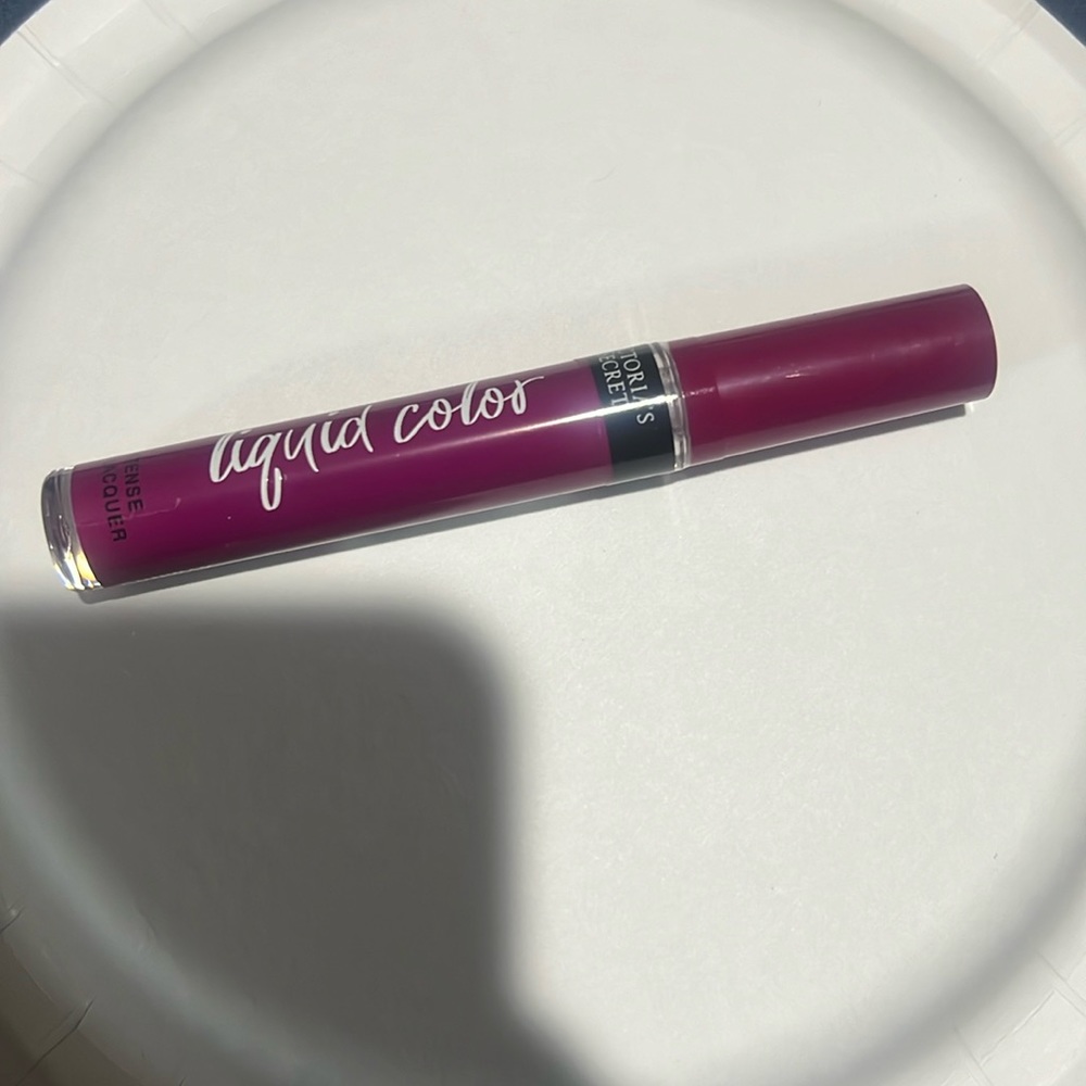 Victorias Secret liquid color in Runway